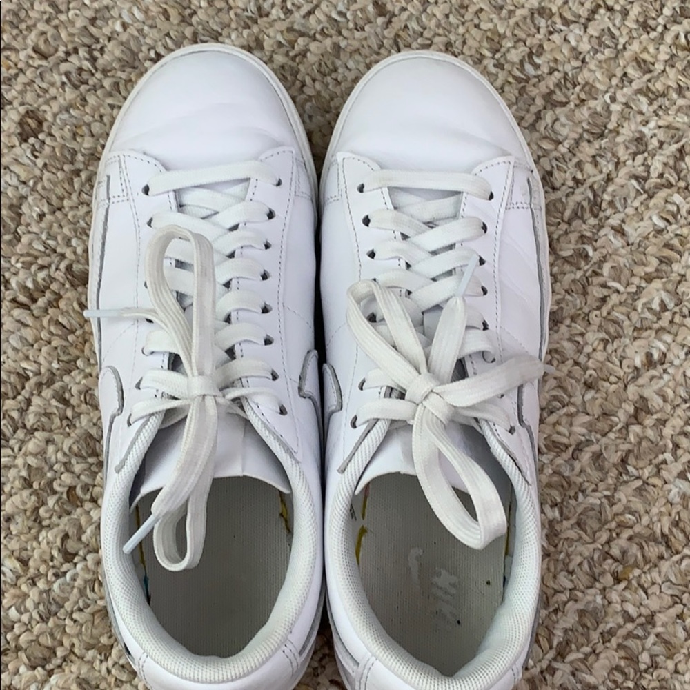 Nike low top blazer sneaker